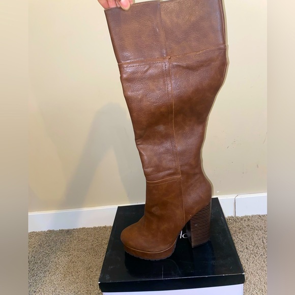 Call if Spring Leather Boots - Picture 3 of 5